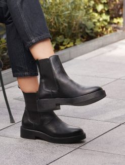 Pied de Biche Boots, Bottines Et Bottes | Romane Noir Graine