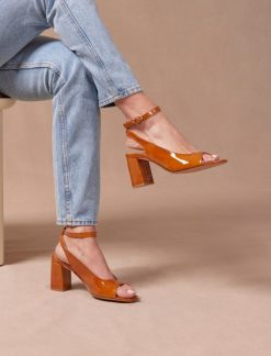 Pied de Biche Sandales | Joanna Cognac Verni